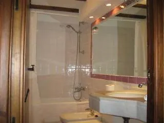 Santa Ana Apartman *